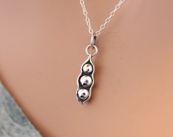 Sterling Silver Three Peas in a Pod Charm Necklace