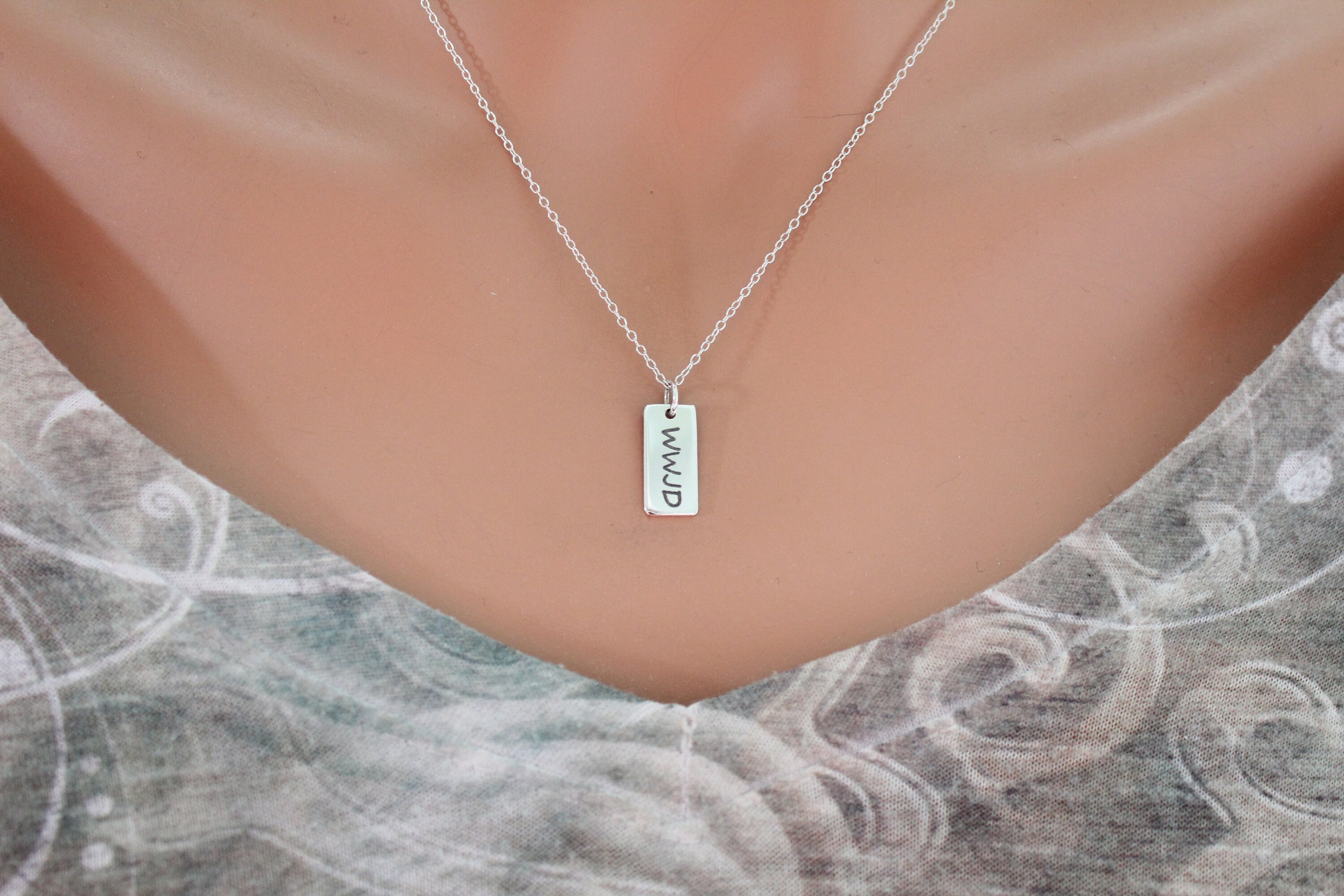 ネックレス・ペンダント more jude 2way Ribbon necklace 4BKS093 Sterling Silver WWJD Necklace, What Would Jesus Do Charm