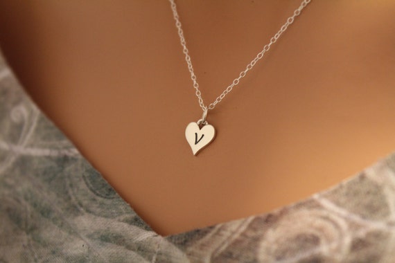 Mini initial necklace – Studio Cosette