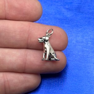 Sterling Silver Sitting Labrador Dog Charm, Silver Sitting Labrador Dog Charm,Silver Sitting Labrador Pendant, Labrador Dog Charm, Dog Charm