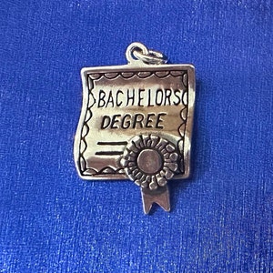 Charm de diploma de licenciatura en plata esterlina, colgante de diploma de licenciatura en plata, charm de diploma de licenciatura en plata, charm de diploma de licenciatura