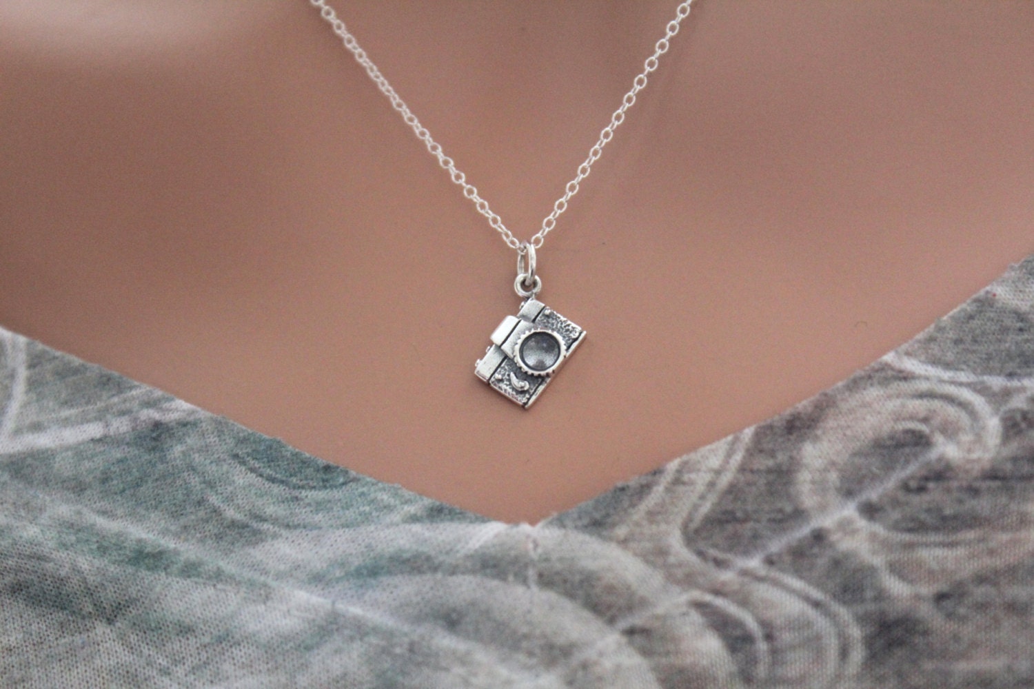 Sterling Silver Camera Charm Necklace Silver Camera Necklace - Etsy Ireland Sterling Silver Camera Charm Necklace Silver Camera Necklace - Etsy Ireland