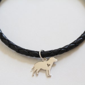 Bracciale in pelle con ciondolo Labrador Retriever in argento sterling, braccialetto Labrador Retriever, braccialetto con ciondolo Labrador, braccialetto per cani, cane