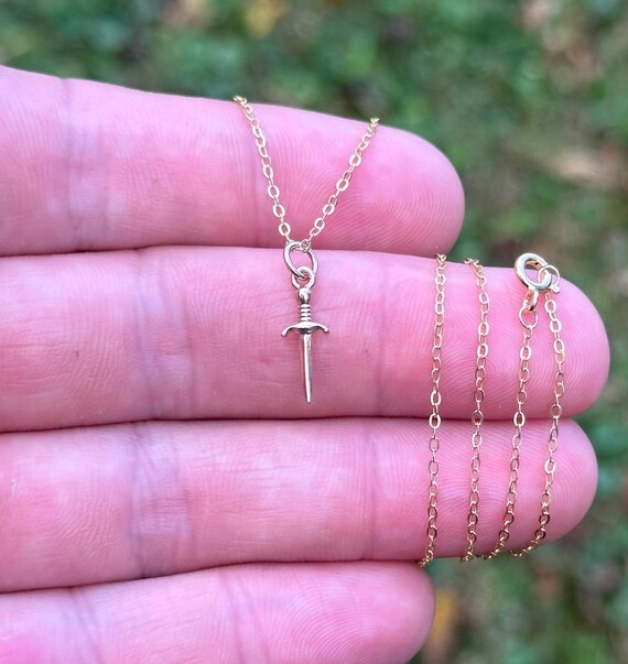 14K ゴールド メッキ ネックレス ブロンズ ミニ ダガー チャーム付き 
