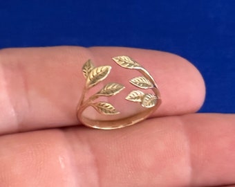Bronze Adjustable Leaf Cluster Ring