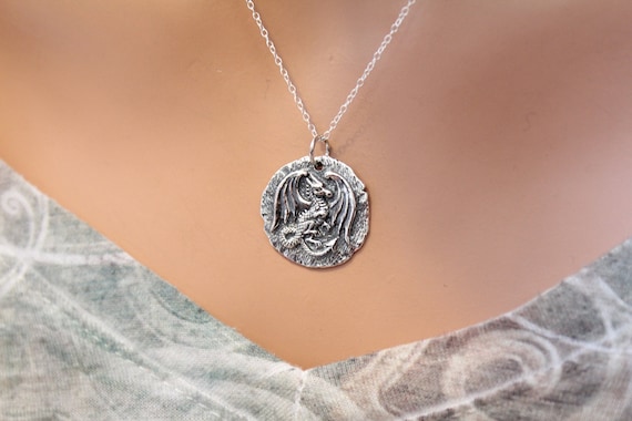 スターリングシルバーの古代コインドラゴンペンダントネックレス 
