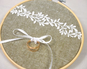 Boho ring cushion embroidery frame made of linen in mud with lace