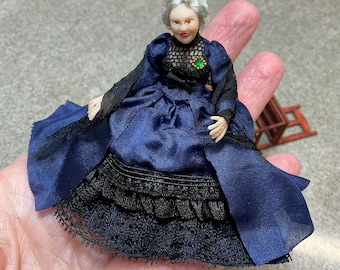 1:24th (half) scale, ooak, character figure