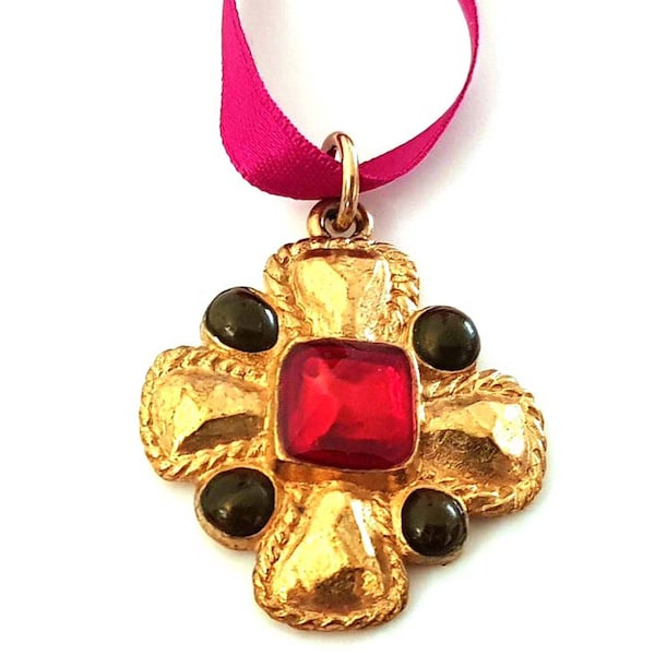 Croix byzantine JACQUES ESTEREL,en pendentif PauletteVintage bijoux