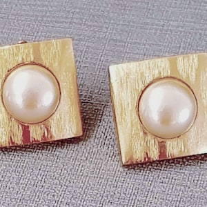 YVES ST LAURENT earrings, with central pearl, Paulette Vintage jewelry