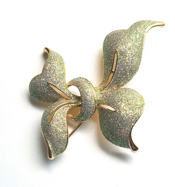 Broche Ancienne "Paulette" - Ivoire/plastique - Occasion - France