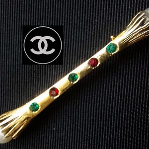 Bar brooch, CHANEL, in gold metal, PauletteVintage jewelry