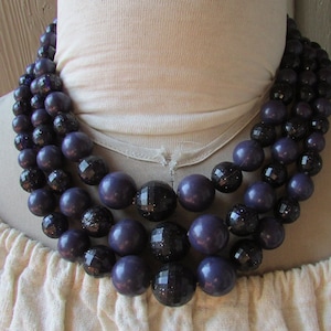Vintage 3 strand necklace fun purple plastic and faceted confetti Lucite 60&#39;s triple strand adjustable graduated bib Hong Kong wedding prom