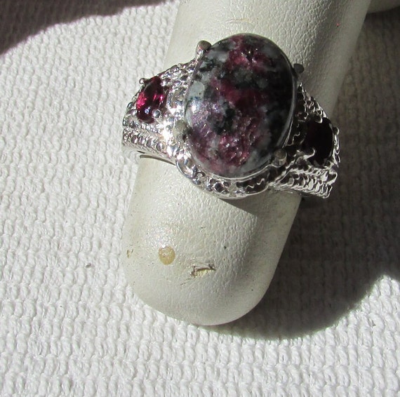 ruby in zoisite Sterling silver chunky ring vinta… - image 5