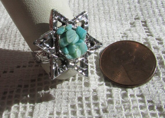 Vintage costume ring blue gemstone chip 6 pointed… - image 4