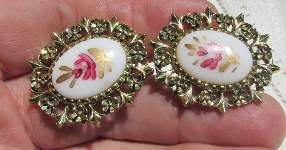 Vintage earrings pink gold hand painted rose milk… - image 6