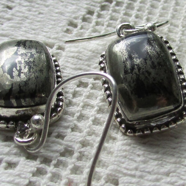 Vintage pierced earrings magnetite pyrite Healer's gold sterling 925 silver drop earrings NOS new old stock free shipping USA