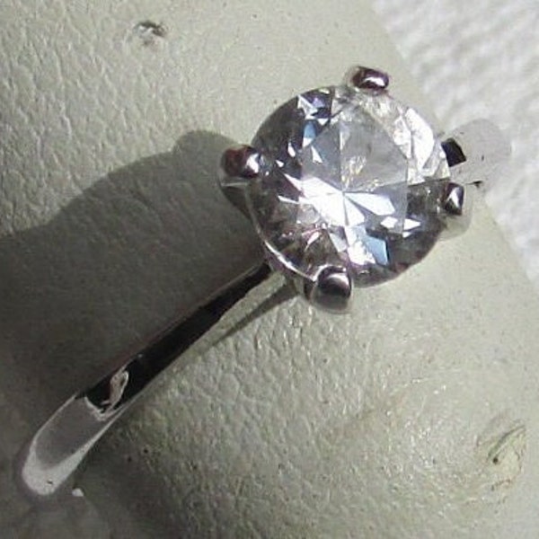 Vintage AVON anillo minimalista piedra preciosa plata esterlina solitario blanco espinela anillo de compromiso firmado esterlina Avon tamaño 7.5 envío gratis EE.UU.