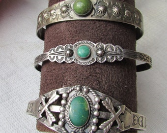 Crossed Arrows Vintage Native American Navajo Turquoise Shell Sterling Silver Bracelet Crossed Arrows Vintage Native American Navajo Turquoise Shell Sterling Silver Bracelet