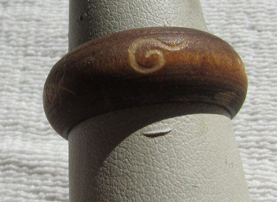 Vintage wood hand carved symbols Buddhist? unisex… - image 1