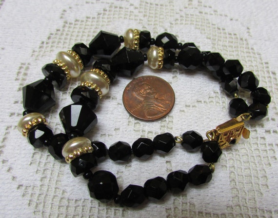 Vintage 80's 2 strand faceted black glass and fau… - image 4