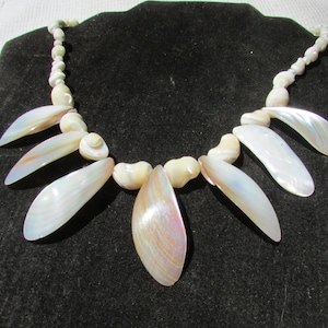 Vintage mother of pearl MOP  bead and chip choker necklace fringe necklace under the sea mermaid collar free shipping USA