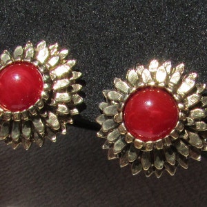 vintage 1928 earrings reproduction Victorian Etruscan revival comfort clip on earrings faux carnelian sunburst sunflower free shipping USA
