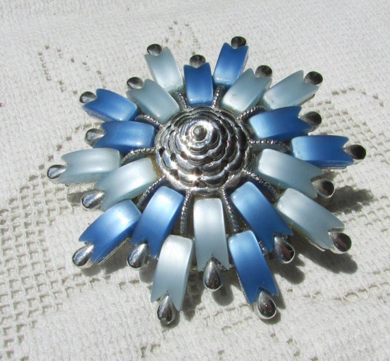 vintage large Coro starburst sunburst pin brooch … - image 2