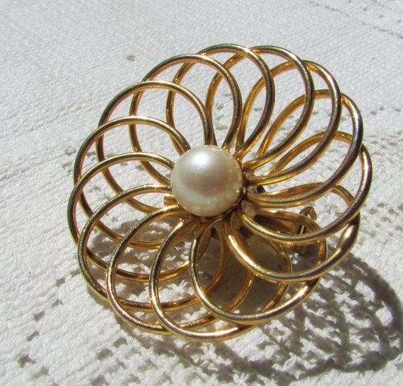 Vintage 50's gold plated atomic brooch infinity s… - image 2