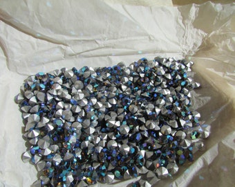 Vintage Swarovski rhinestones Starlight silver AB round glass chatons size SS 24 pkg of 35