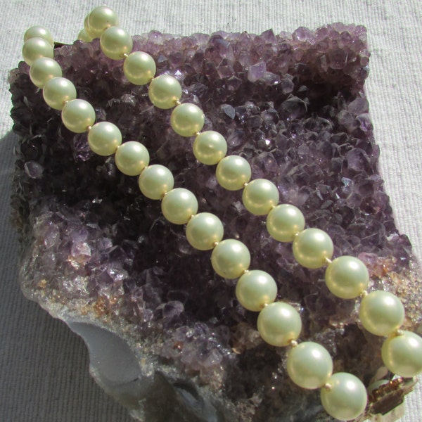 Beautiful Marvella  vintage pearl bracelet double row early 60's wedding bridal free shipping USA