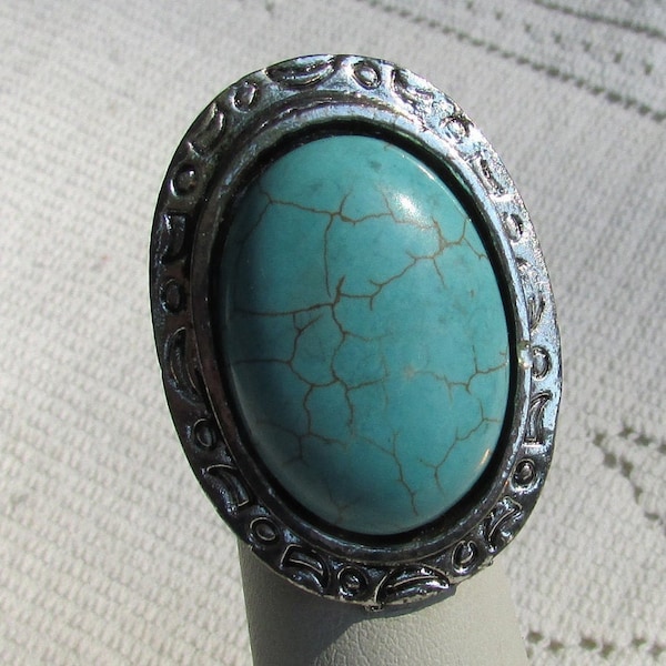Vintage massive chunky faux turquoise Native American style adjustable size 8 ring tribal boho southwestern costume ring free shipping USA