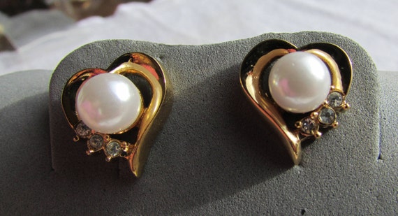 vintage 80's earrings dainty hearts wedding bling