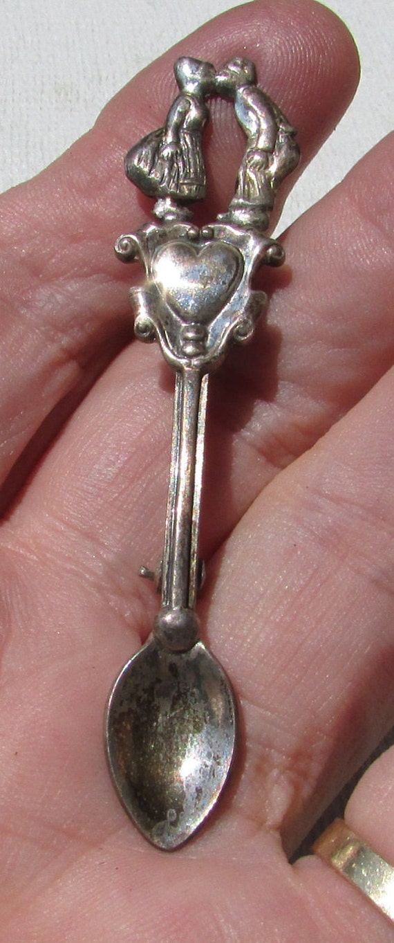 Vintage sterling silver spoon brooch with kissing… - image 2