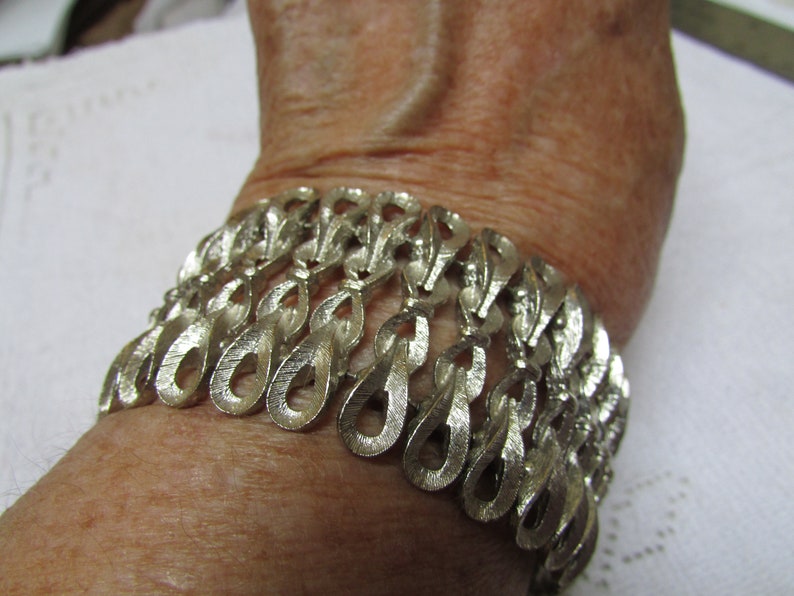 Vintage chunky super wide modernist infinity loops lacy link 50's 60's bracelet boho free shipping USA image 1