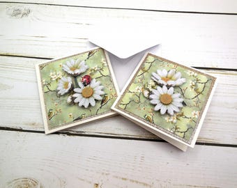 Decorative Mini 3D Daisy Floral Note Cards | Spring Stationery Set (8 Cards & Envelopes)