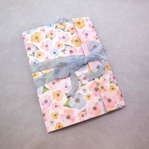 Handmade Pocket Folder Set: Shabby Chic Notepad & Gift Tag