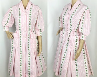 Vintage 1950s Mid Century Pin Up Pink & White Striped Floral Print Cotton Large Pockets Shirtwaister Circle Skirt Fit and Flare Dress Small