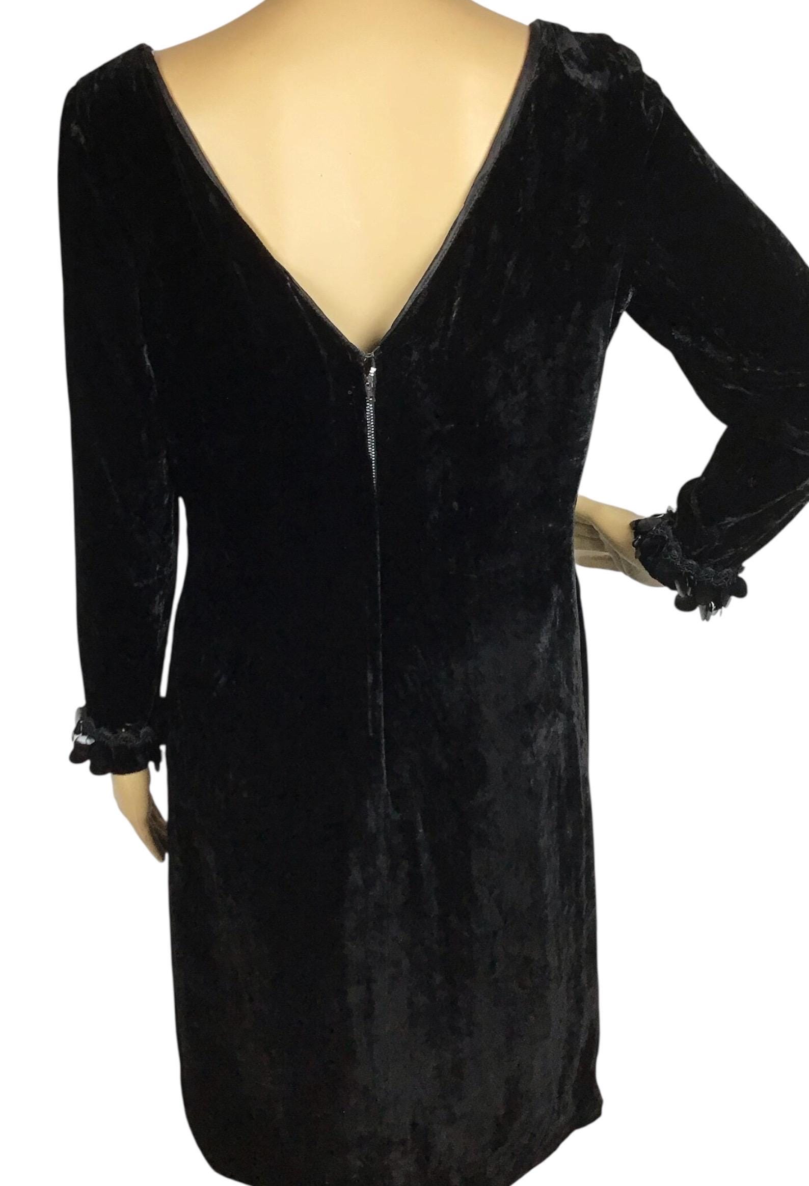 Vintage 1960s Black Velvet Payette Trim Cocktail Shift Dress Medium