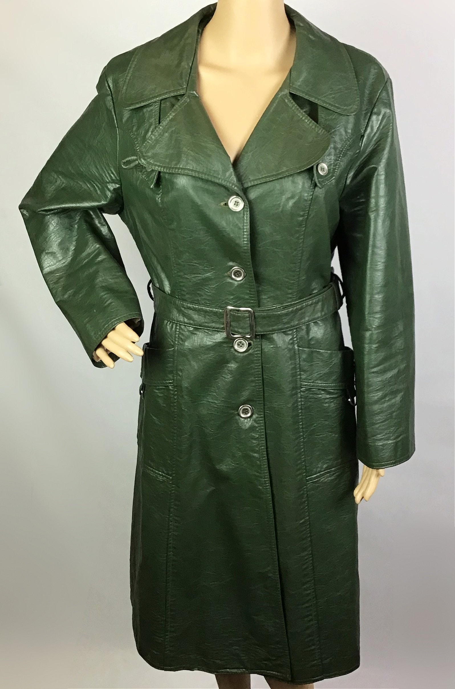Vintage 1970s Ascot Model Mod Dark Green Vinyl Faux Leather