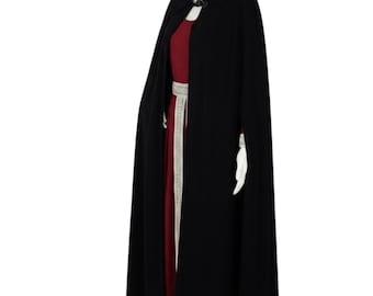 Vintage 1970s QUAD Gothic Victorian Black Velvet Long Cape Medium