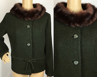 Vintage 1950s Mid Century Pin Up Dark Green Ribbed Wool Large Brown Fur Collar Bow Detail Suit Jacket Medium-Large