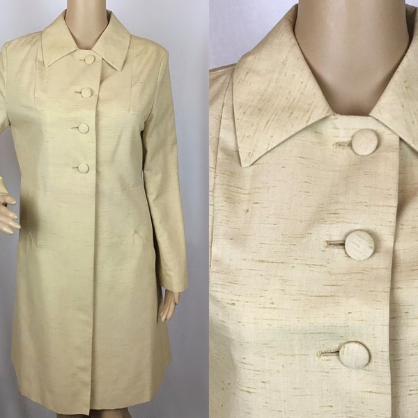 Vintage 60s 70s Mod Designer Quelrayn Mod Golden Beige Pointed Collar Princess Trench Mac Coat Small-Medium