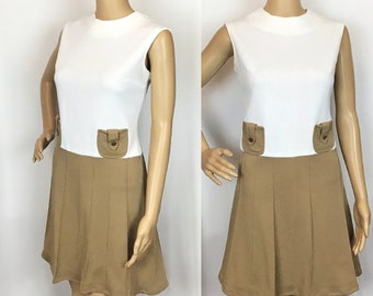 Vintage 1960s Mod White & Tan Beige Color Block Space Age Go Go Scooter Mini Shift Dress Small-Medium