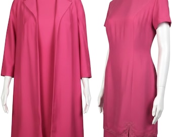 Vintage 1960s Petite Francaise Pink Shift Dress & Swing Coat Suit Set Medium