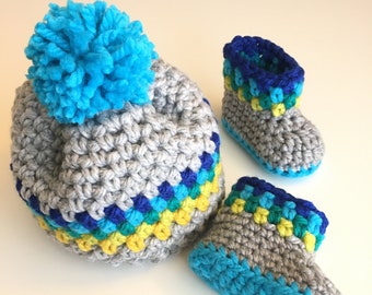 Crochet Pattern - AXEL BOOTIES and HAT  for babies - pattern #538 - instant download Pdf - super bulky yarn - baby girls -baby boys
