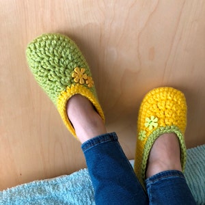 Crochet Pattern EMILIA SLIPPERS for Teens and Adults Super Bulky yarn house shoes Instant Download pattern 547 easy diy gift image 2