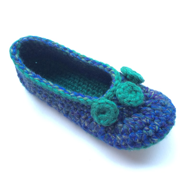 Crochet Pattern ODETA SLIPPERS for Teens and Adults Super Bulky yarn house shoes Instant Download pattern 545 image 2