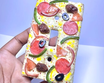 Handmade polymer clay pizza light switch plate cover, wall decor home decor, polymer clay sculpture gifts, pizza switch plate toggle