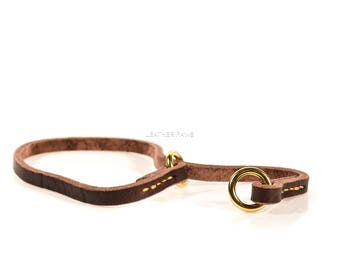 Slip leren halsband, lichtgewicht, messing metaal, bruin leer, dun, sterk, zacht en comfortabel, klein medium groot, verstelbaar